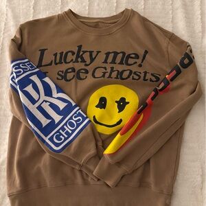 LUCKY ME I SEE GHOSTS CAMP FLOGGNAW black outlined letters on back